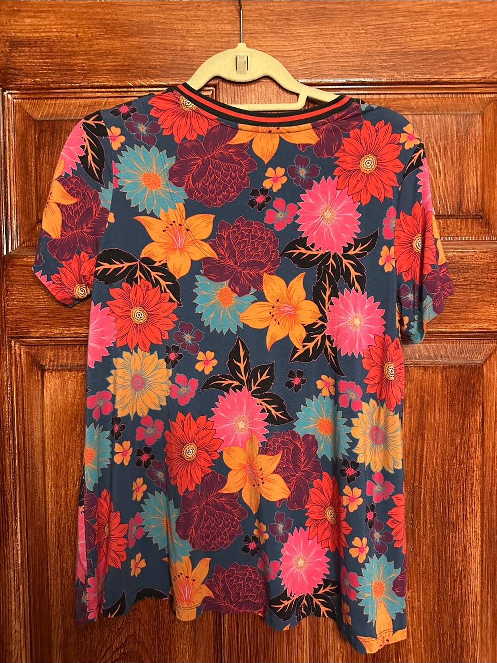 Johnny Was Navy Floral V-Neck Short Sleeve Top with Bright Blooms - Picture 2 of 5